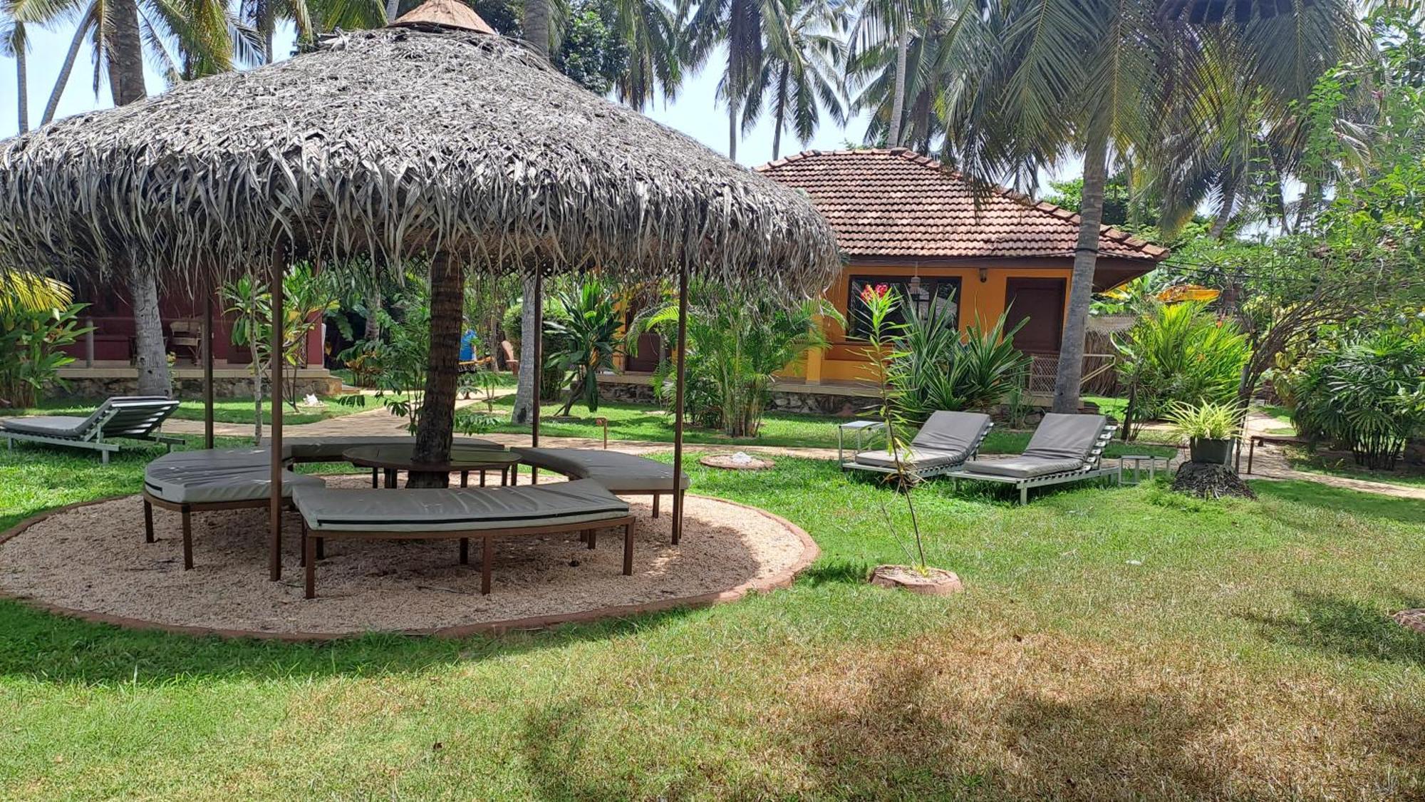 Puetz Travels Beach Resort Wayikkal Eksteriør bilde